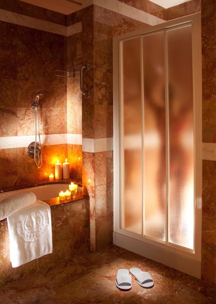 Hotel Due Torri Abano Terme Bagian luar foto