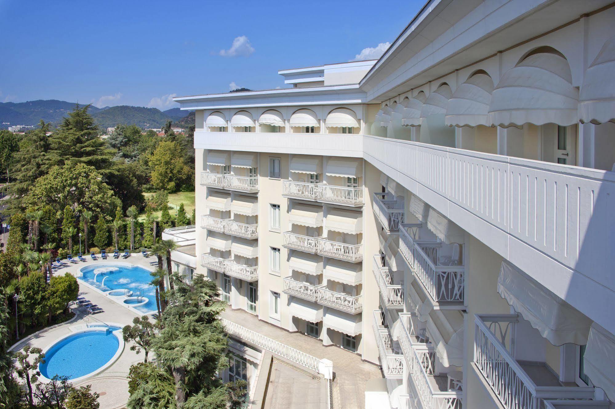 Hotel Due Torri Abano Terme Bagian luar foto