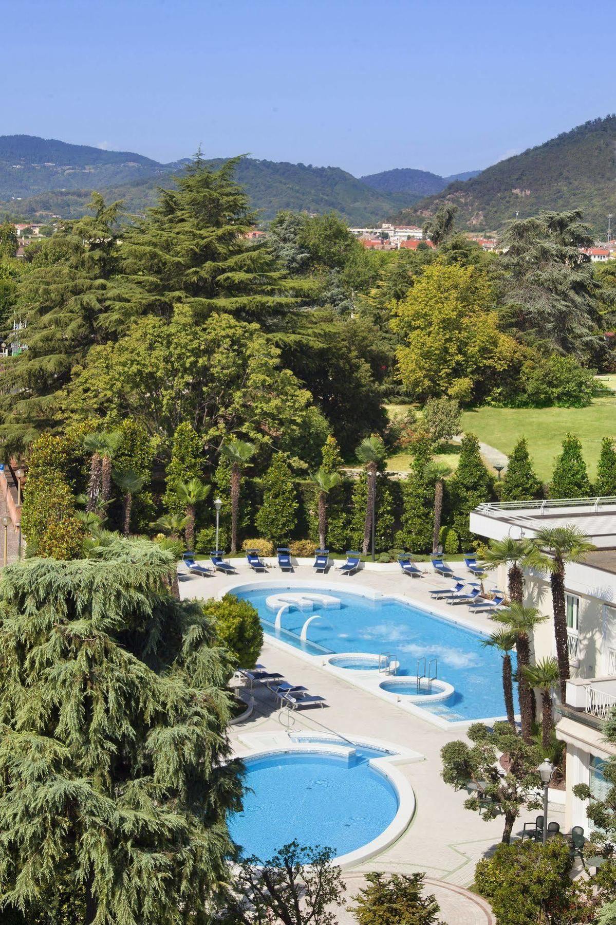 Hotel Due Torri Abano Terme Bagian luar foto