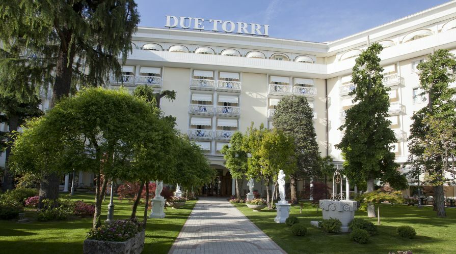 Hotel Due Torri Abano Terme Bagian luar foto